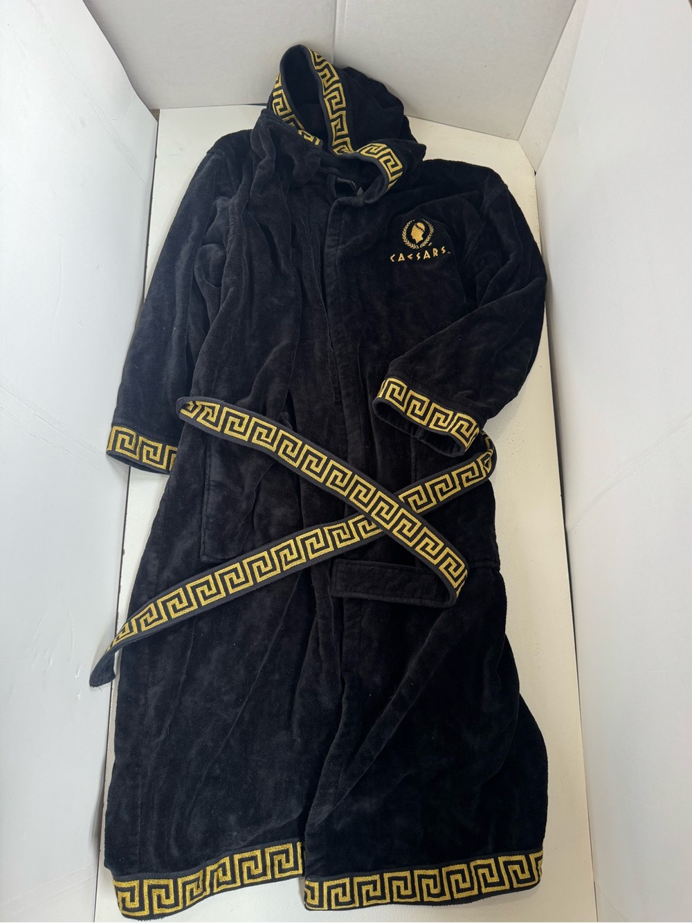 Caesars Palace Las Vegas Velvet Robe Hooded Greek Key Gold Embroidery Black M